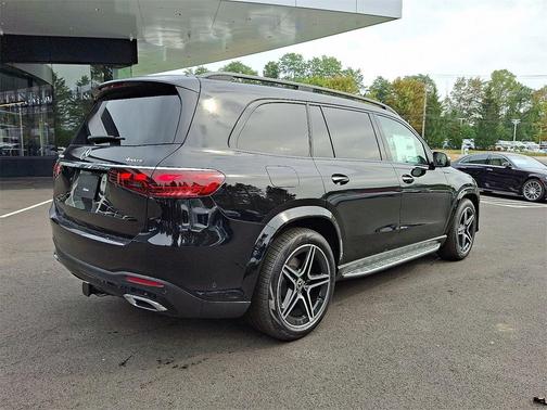 2026 Mercedes-Benz GLS 450 4MATIC