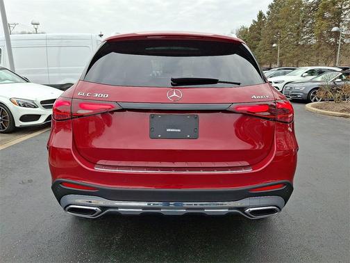 2026 Mercedes-Benz GLC 300 4MATIC