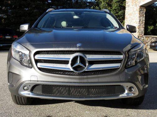 Gray 2016 Mercedes-Benz GLA-Class 4MATIC