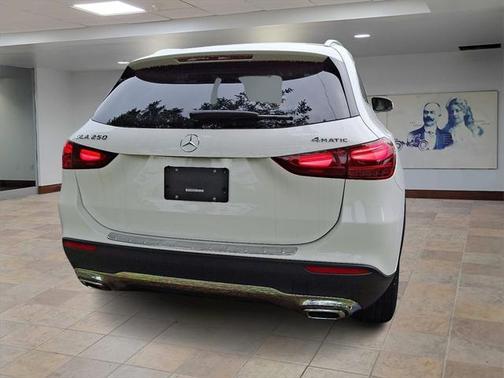 2025 Mercedes-Benz GLA 250 4MATIC
