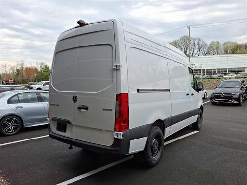 2025 Mercedes-Benz Sprinter 2500 Standard Roof