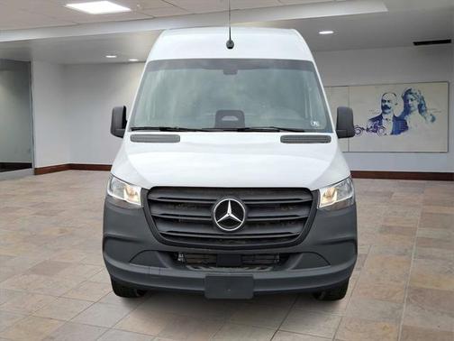 2025 Mercedes-Benz Sprinter 2500 Standard Roof