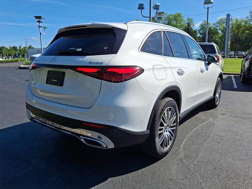 2025 Mercedes-Benz GLC 300 4MATIC