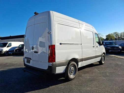 2025 Mercedes-Benz Sprinter 2500 Standard Roof