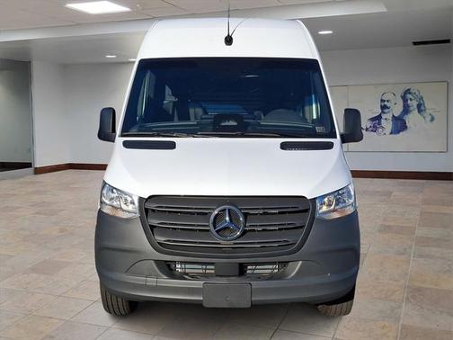 2025 Mercedes-Benz Sprinter 2500 Standard Roof