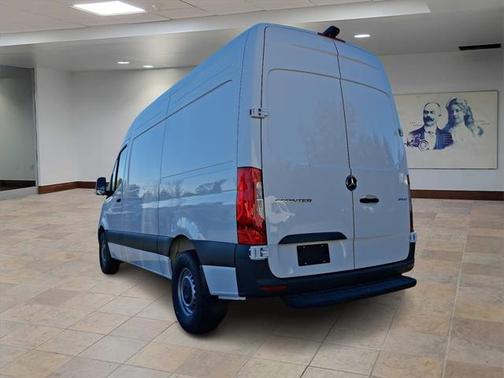 2025 Mercedes-Benz Sprinter 2500 Standard Roof