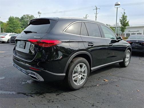 2026 Mercedes-Benz GLC 300 4MATIC