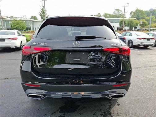 2026 Mercedes-Benz GLC 300 4MATIC