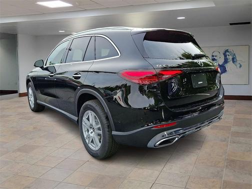 2026 Mercedes-Benz GLC 300 4MATIC