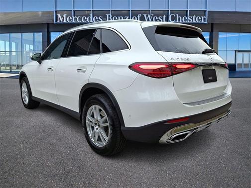 2025 Mercedes-Benz GLC 300 4MATIC