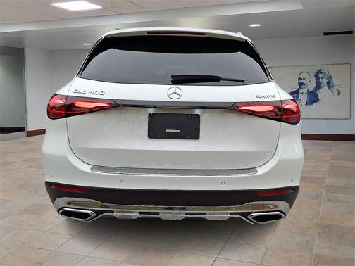 2025 Mercedes-Benz GLC 300 4MATIC