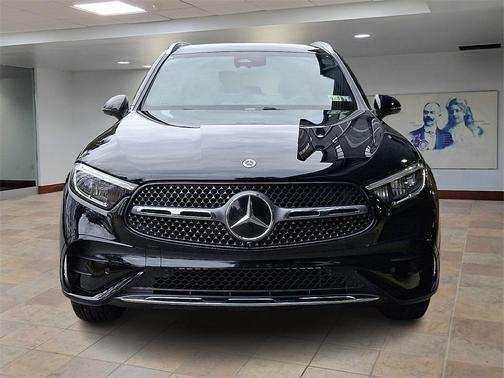 2025 Mercedes-Benz GLC 300 4MATIC