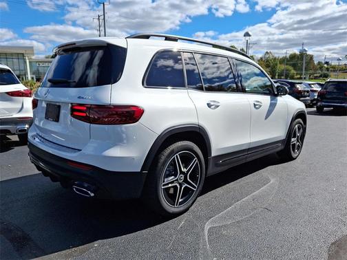 2026 Mercedes-Benz GLB 250 4MATIC