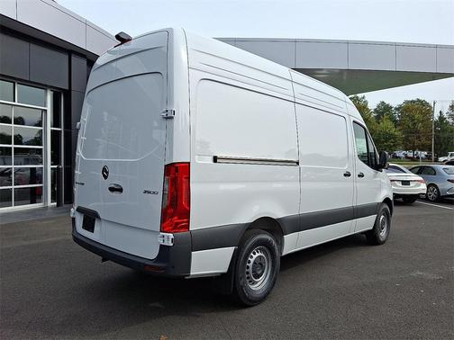 2026 Mercedes-Benz Sprinter 2500 Standard Roof