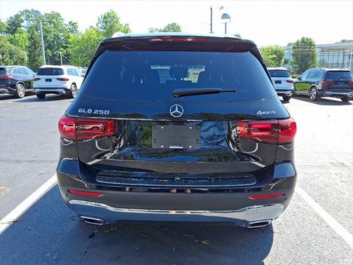 2025 Mercedes-Benz GLB 250 4MATIC