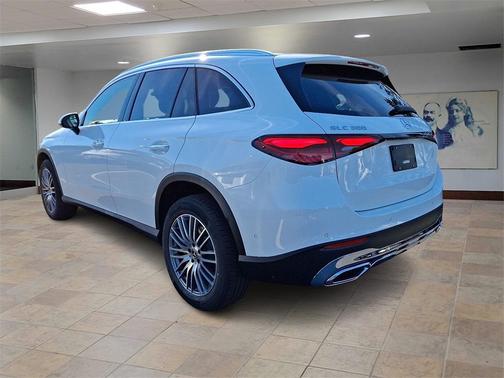 2026 Mercedes-Benz GLC 300 4MATIC