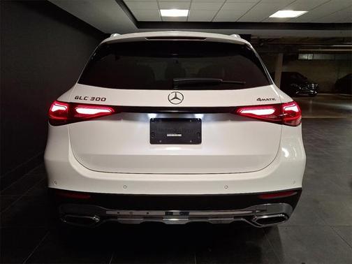 2025 Mercedes-Benz GLC 300 4MATIC