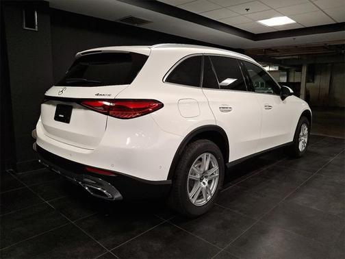 2025 Mercedes-Benz GLC 300 4MATIC