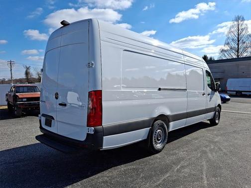 2025 Mercedes-Benz Sprinter 2500 High Roof