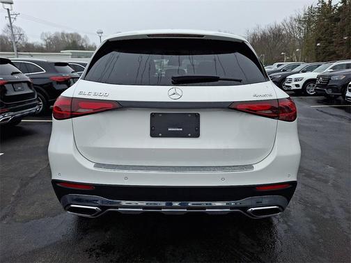 2026 Mercedes-Benz GLC 300 4MATIC