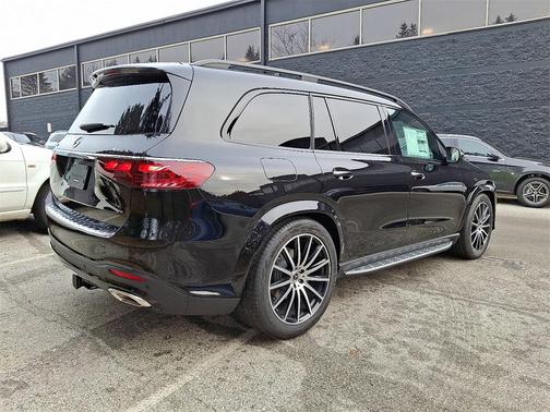 2026 Mercedes-Benz GLS 580 4MATIC