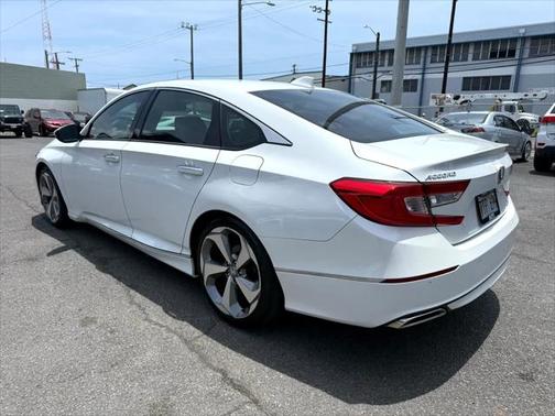 2019 Honda Accord Touring 2.0T