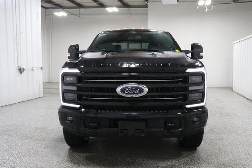 2025 Ford F-250 Platinum