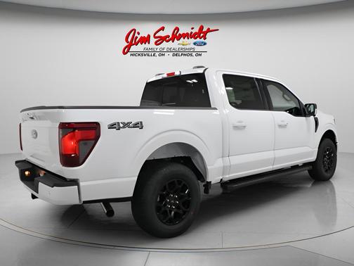 Oxford White 2025 Ford F-150 XLT