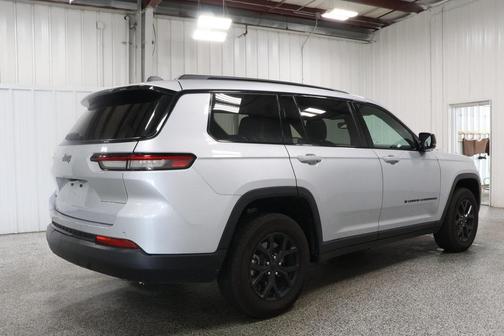 2024 Jeep Grand Cherokee L Laredo