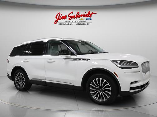 Pristine White 2023 Lincoln Aviator Reserve AWD