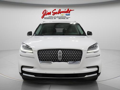 Pristine White 2023 Lincoln Aviator Reserve AWD