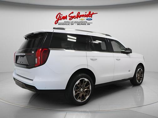 Oxford White 2025 Ford Expedition King Ranch