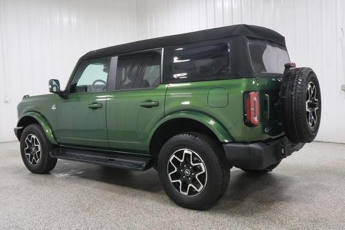 Eruption Green Metallic 2025 Ford Bronco Outer Banks