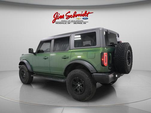 Eruption Green Metallic 2023 Ford Bronco Outer Banks