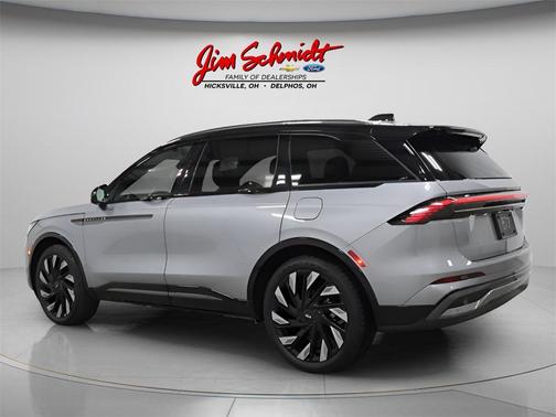 2025 Lincoln Nautilus Reserve