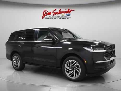 Black Metallic 2025 Lincoln Navigator Reserve