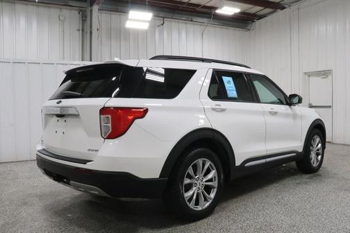 Star White 2021 Ford Explorer XLT