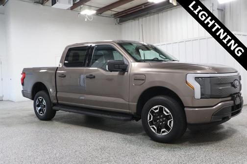 2023 Ford F-150 Lightning XLT