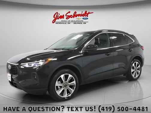 Agate Black Metallic 2025 Ford Escape Platinum