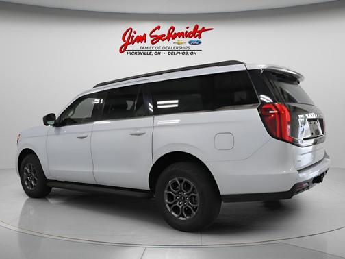 Space Silver 2025 Ford Expedition Max Active