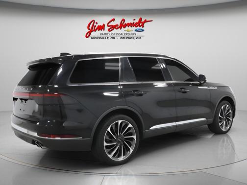 Infinite Black Metallic 2025 Lincoln Aviator Reserve AWD