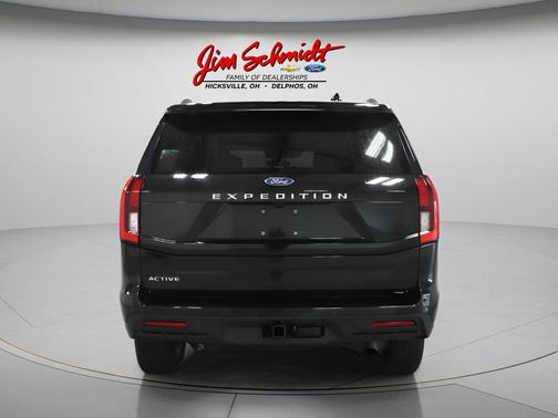 Agate Black Metallic 2025 Ford Expedition Active