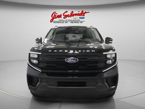 Agate Black Metallic 2025 Ford Expedition Active