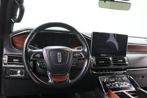 2023 Lincoln Navigator Standard
