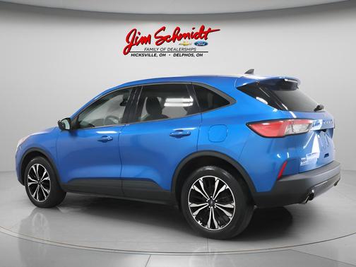 Velocity Blue Metallic 2021 Ford Escape SE