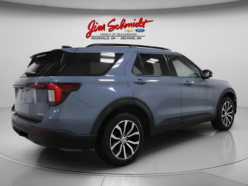 Vapor Blue Metallic 2025 Ford Explorer ST-Line