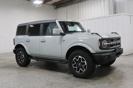 2024 Ford Bronco Outer Banks