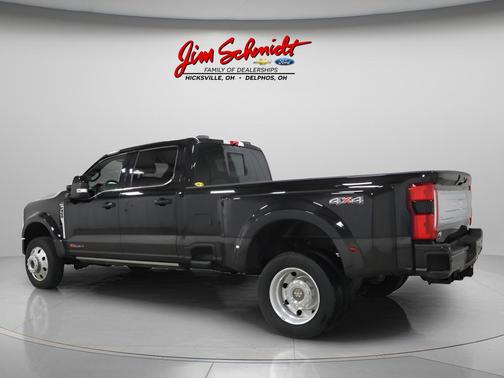 Agate Black Metallic 2025 Ford F-450 King Ranch