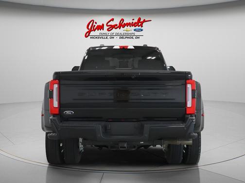 Agate Black Metallic 2025 Ford F-450 Platinum