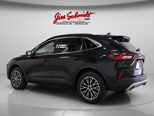 Agate Black Metallic 2025 Ford Escape PHEV